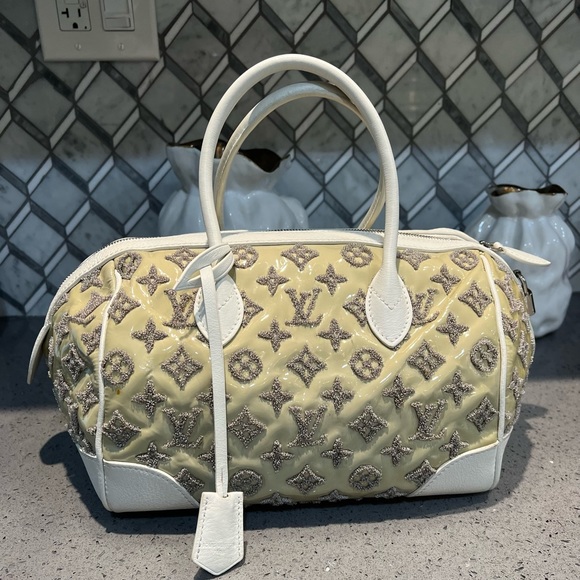 Louis Vuitton monogram bag. - Picture 6 of 10